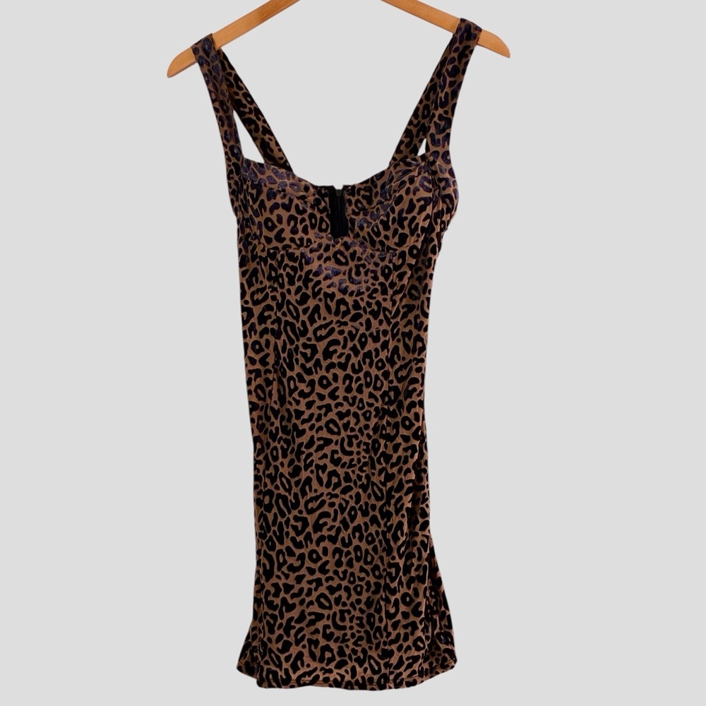 Forever 21 | LIKE NEW velvet cutout sleeveless bodycon leopard print mini dress